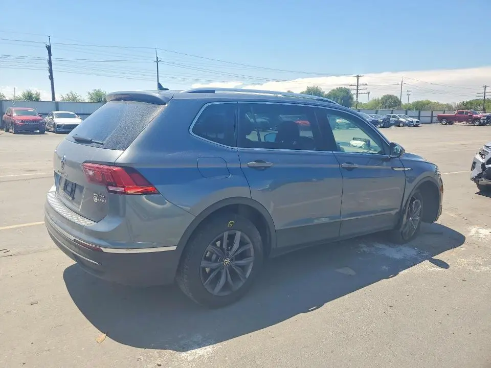 2024 VOLKSWAGEN TIGUAN SE  