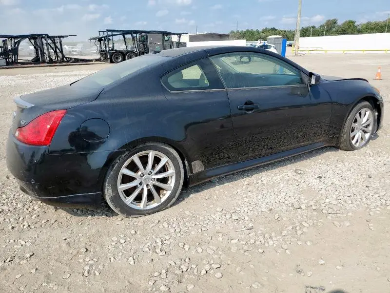 2013 INFINITI G37 JOURNEY  