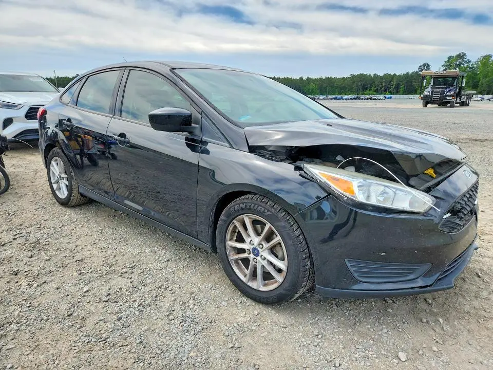 2018 FORD FOCUS SE  