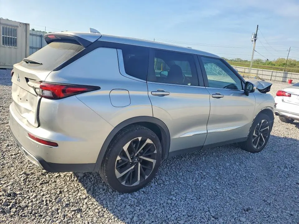 2022 MITSUBISHI OUTLANDER ES  