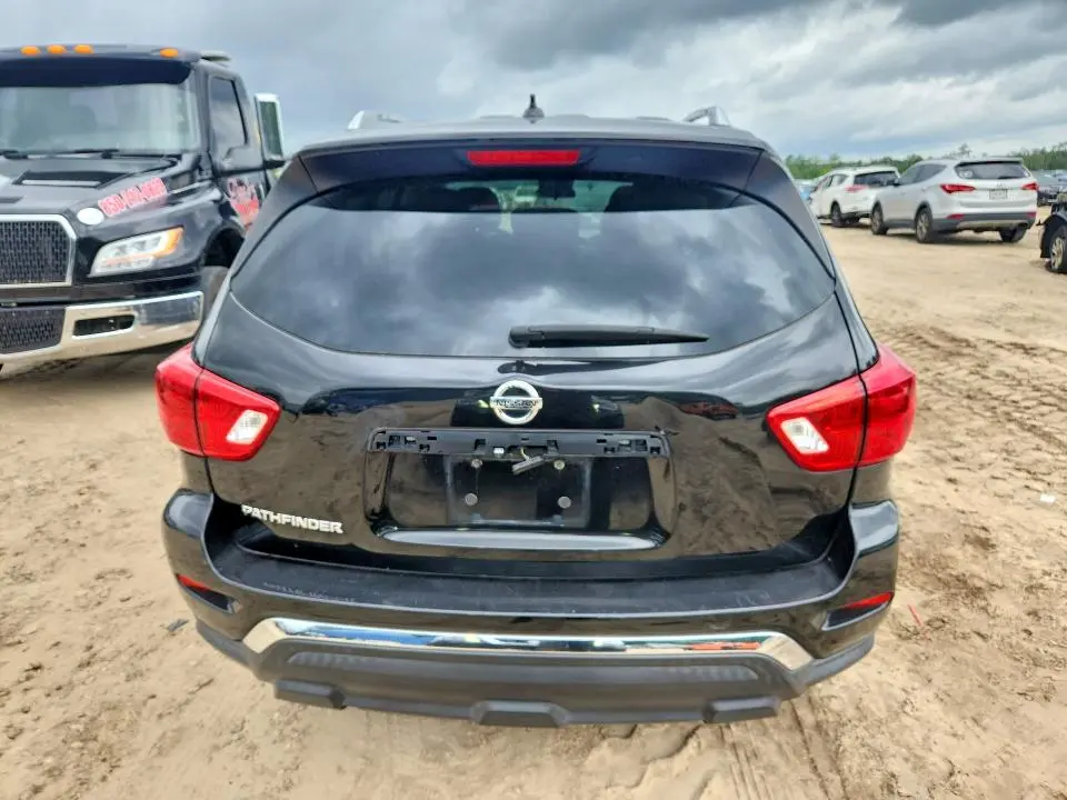 2017 NISSAN PATHFINDER S  