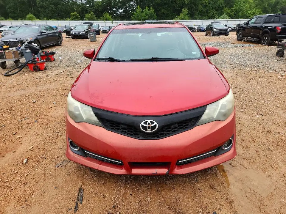 2012 TOYOTA CAMRY SE  