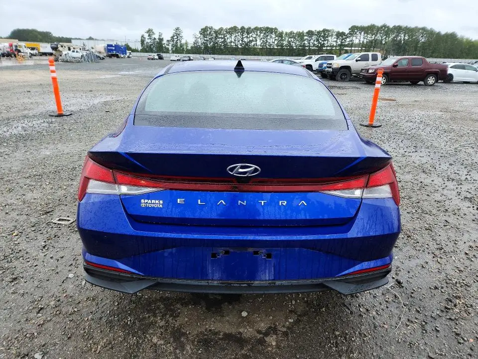 2022 HYUNDAI ELANTRA SEL  
