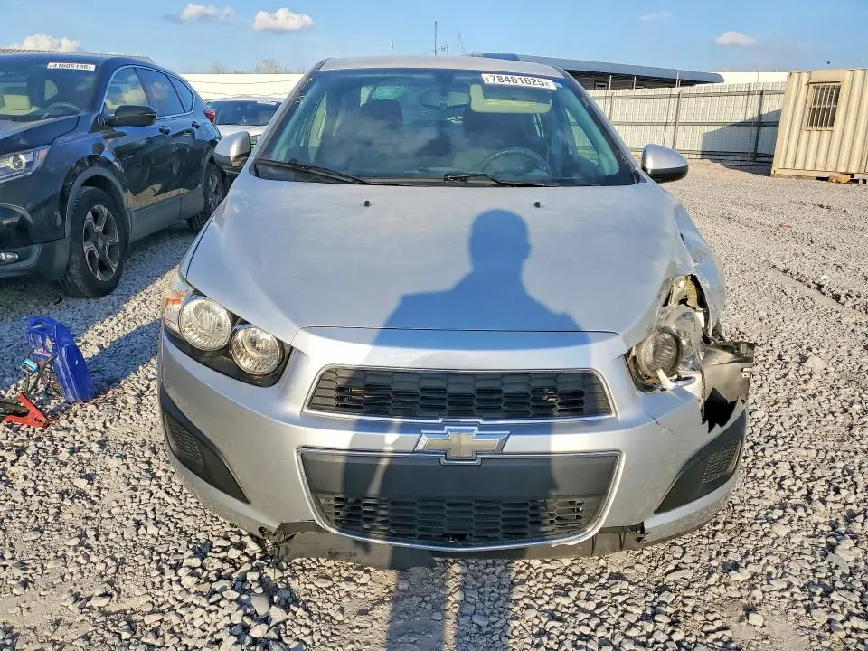 2015 CHEVROLET SONIC LT  