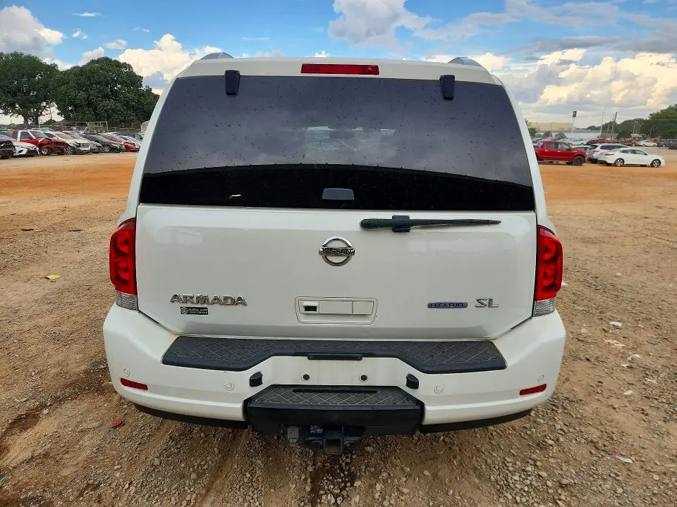 2015 NISSAN ARMADA SV  