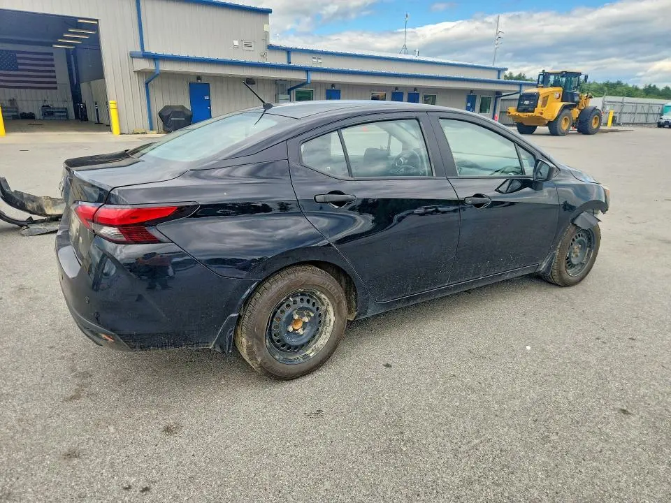 2024 NISSAN VERSA S  