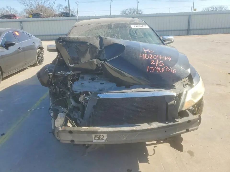 2010 FORD TAURUS LIMITED  