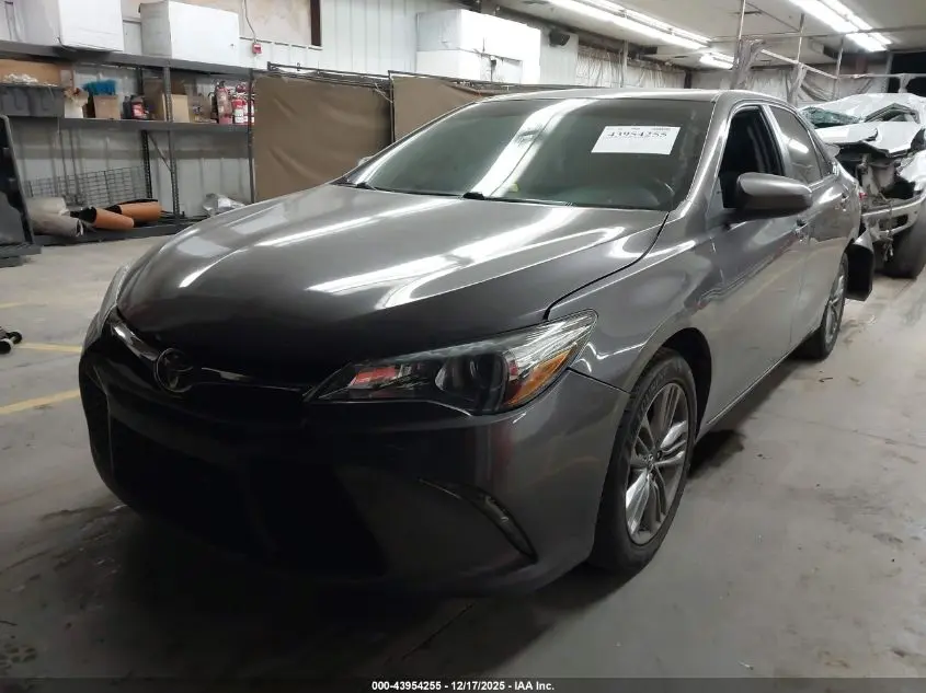 2017 TOYOTA CAMRY SE
