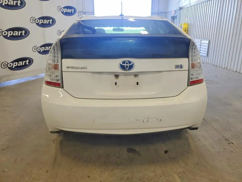 2011 TOYOTA PRIUS TWO  