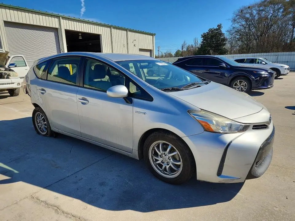 2015 TOYOTA PRIUS V   