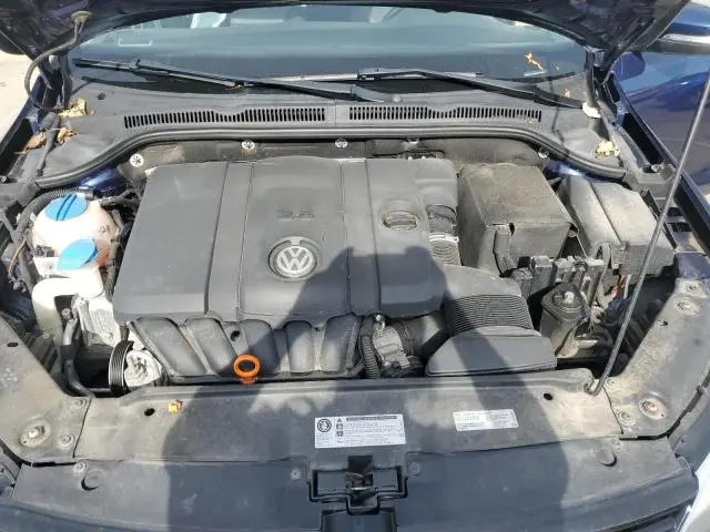 2012 VOLKSWAGEN JETTA SE  