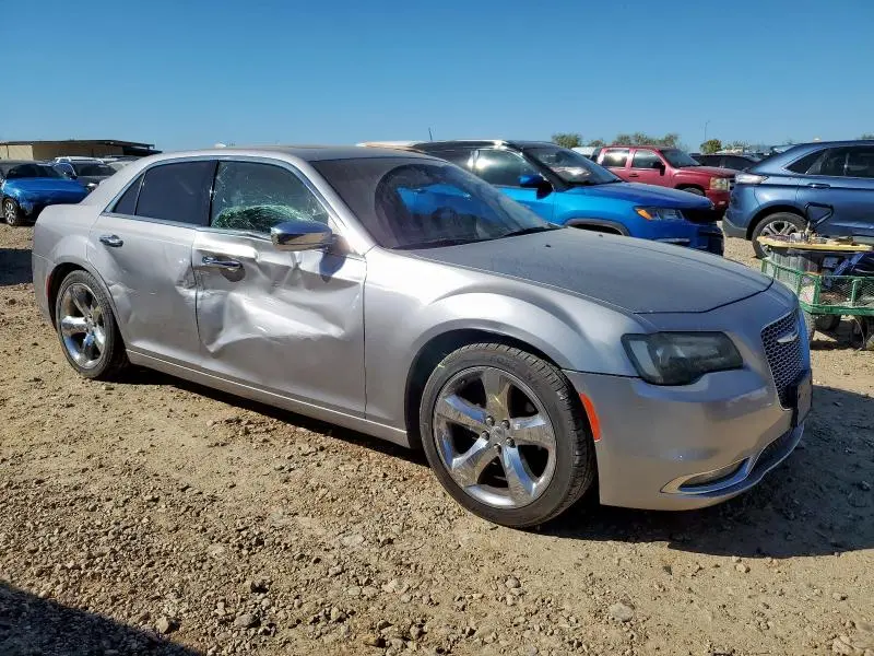 2016 CHRYSLER 300C   