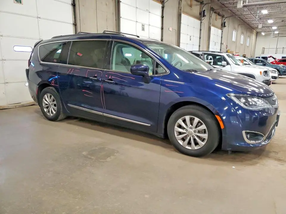 2017 CHRYSLER PACIFICA TOURING L  