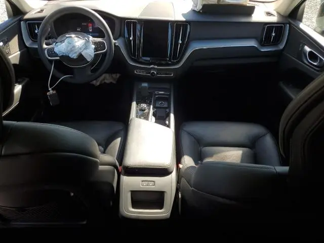 2024 VOLVO XC60 CORE  