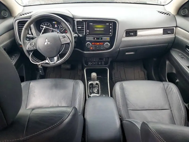2019 MITSUBISHI OUTLANDER SE  
