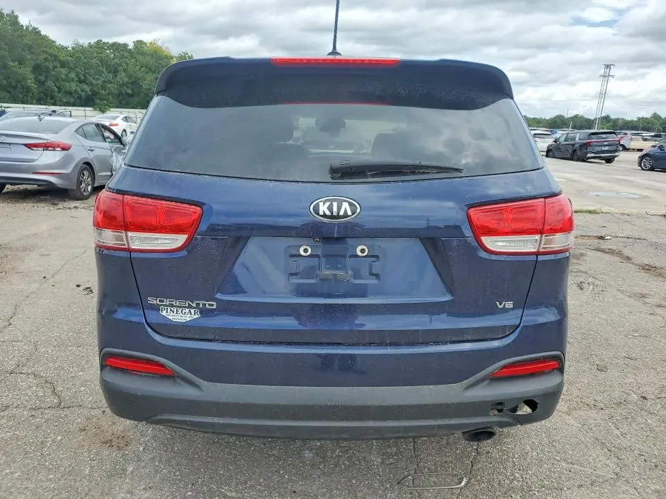2017 KIA SORENTO LX V6  