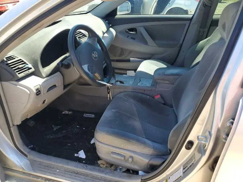 2010 TOYOTA CAMRY LE  