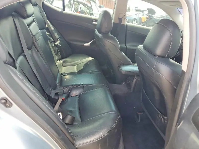 2010 LEXUS IS 250  