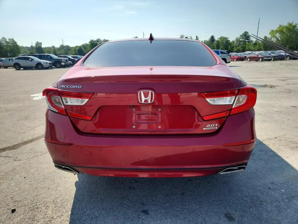2018 HONDA ACCORD TOURING  