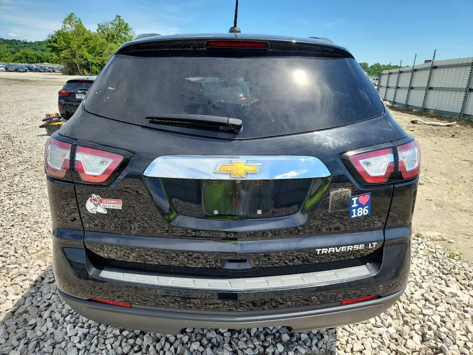 2016 CHEVROLET TRAVERSE LT  
