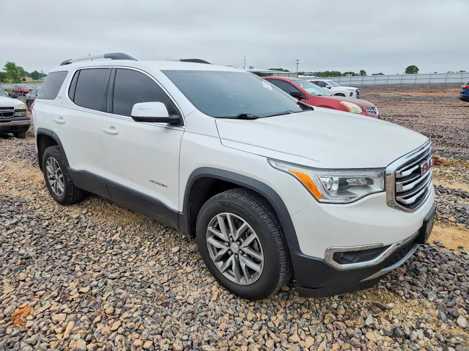 2017 GMC ACADIA SLE  