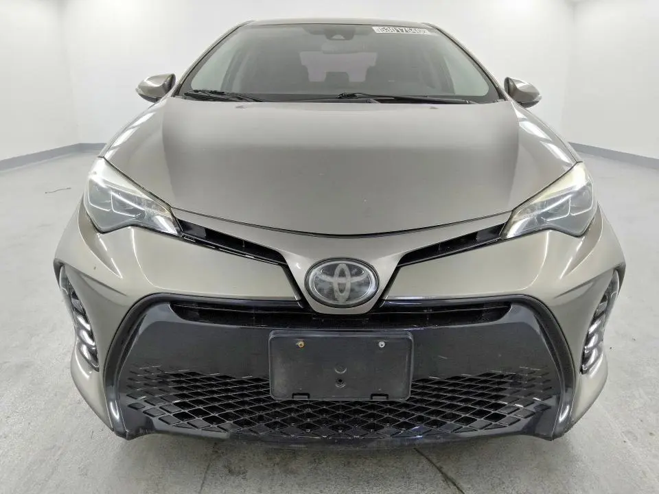 2019 TOYOTA COROLLA SE  
