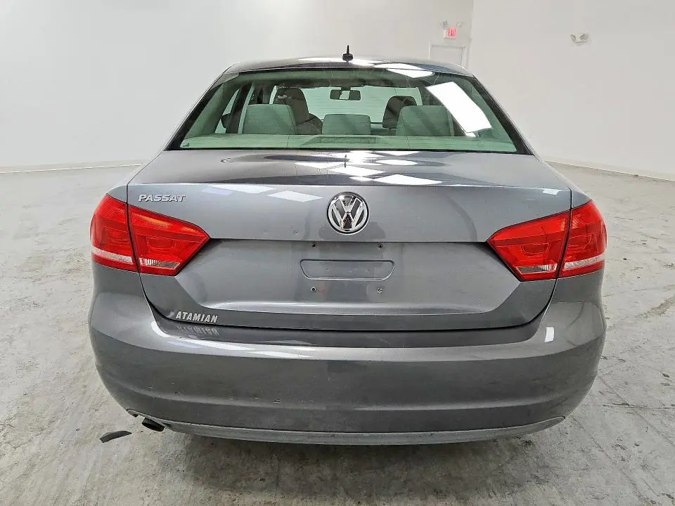 2013 VOLKSWAGEN PASSAT S  