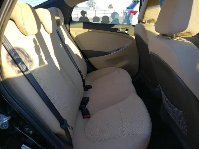 2012 HYUNDAI ACCENT GLS  