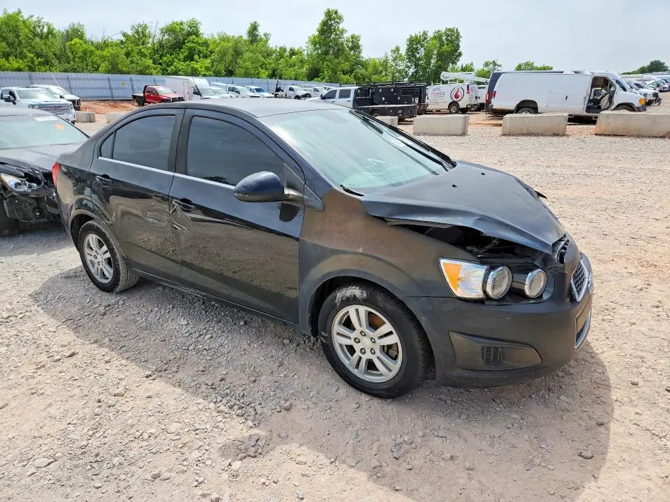 2013 CHEVROLET SONIC LT  