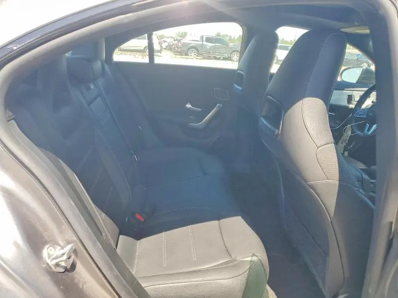 2023 MERCEDES-BENZ CLA 250 4MATIC  