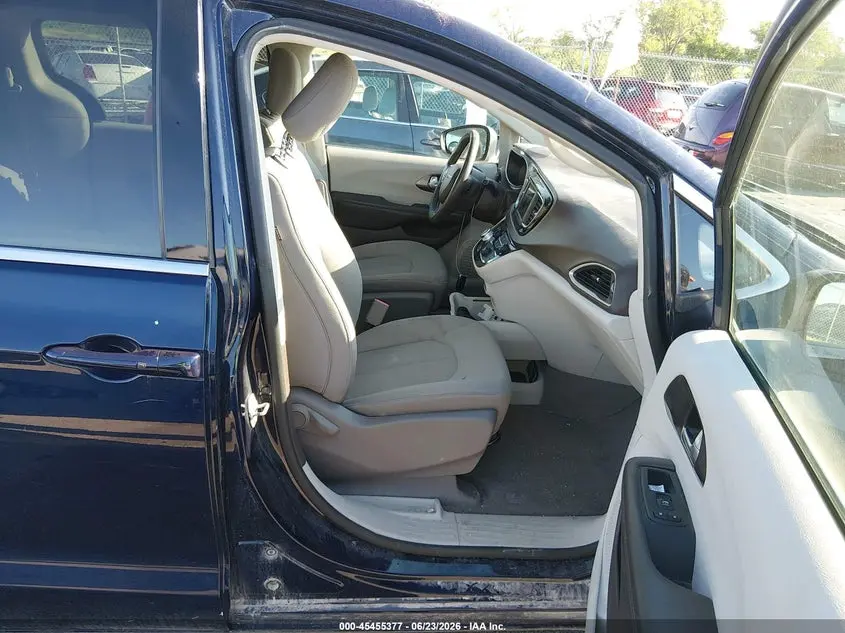 2018 CHRYSLER PACIFICA TOURING