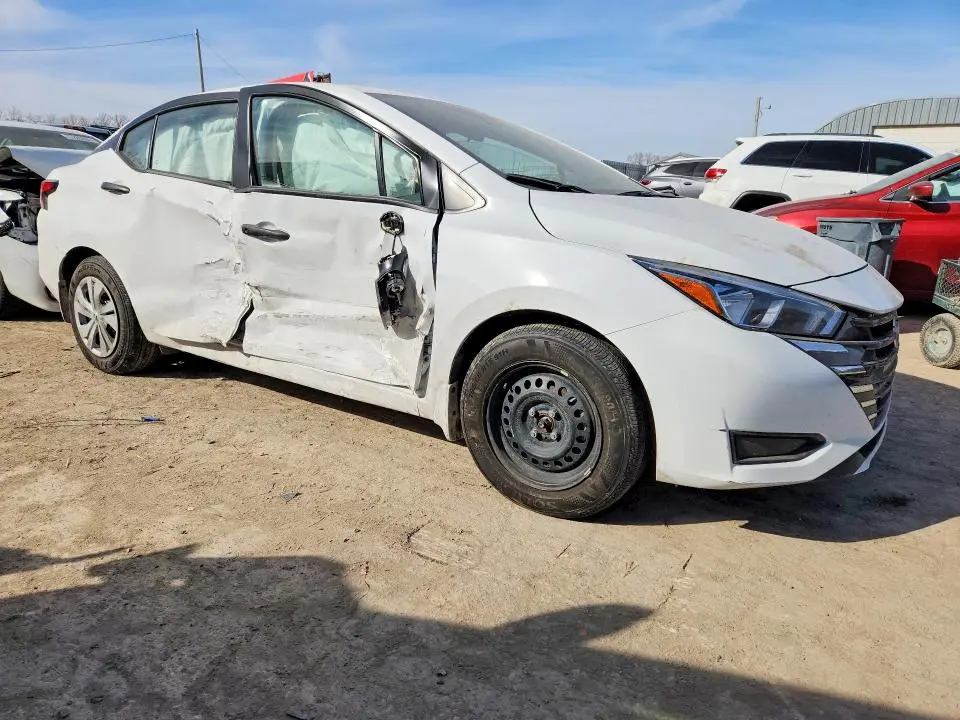 2024 NISSAN VERSA S  