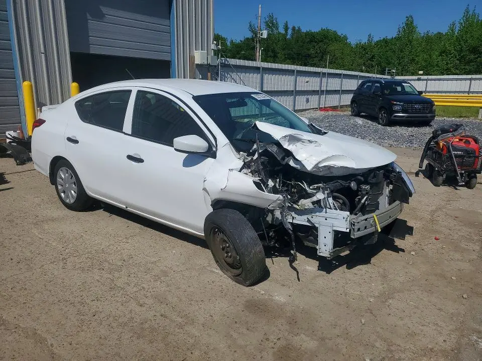 2018 NISSAN VERSA S PLUS  