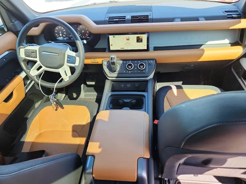 2023 LAND ROVER DEFENDER 110 X-DYNAMIC SE  