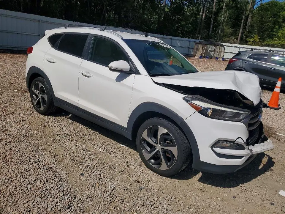 2016 HYUNDAI TUCSON SPORT  