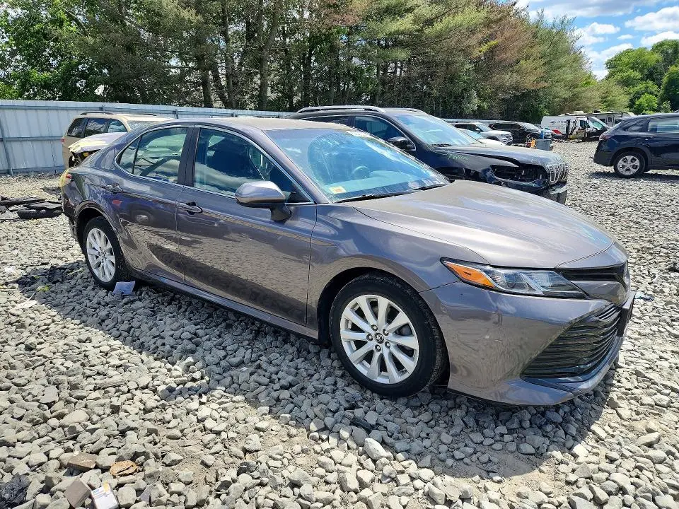 2018 TOYOTA CAMRY LE  