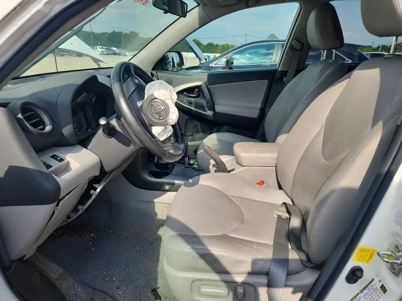 2011 TOYOTA RAV4 LIMITED  