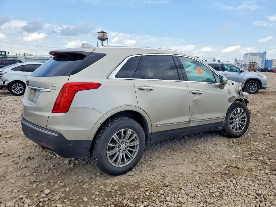 2017 CADILLAC XT5 LUXURY  