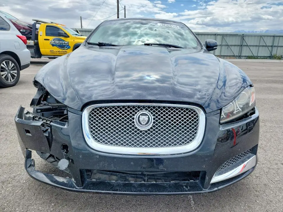 2013 JAGUAR XF   
