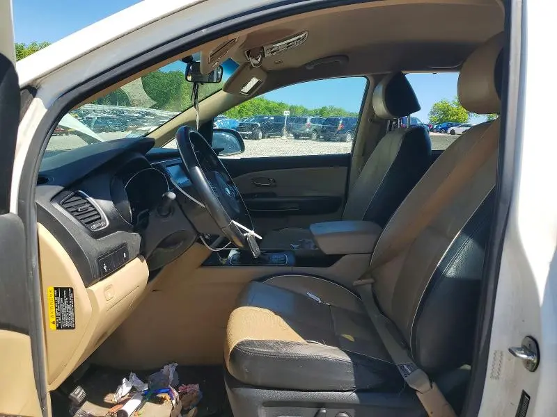 2017 KIA SEDONA LX  