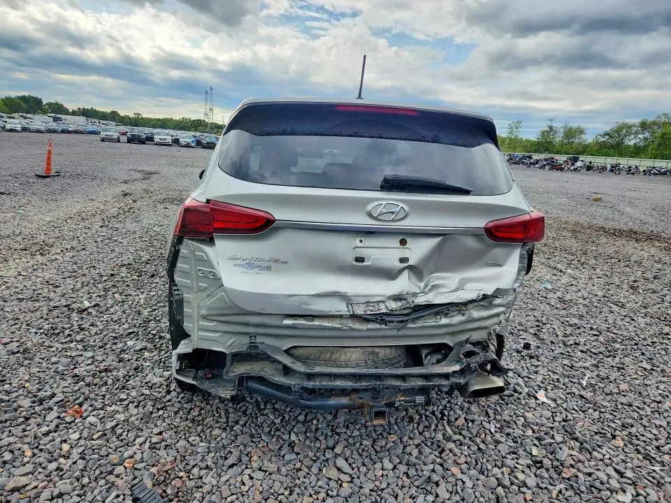 2020 HYUNDAI SANTA FE SE  