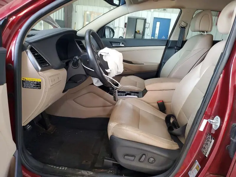 2017 HYUNDAI TUCSON SE PLUS  