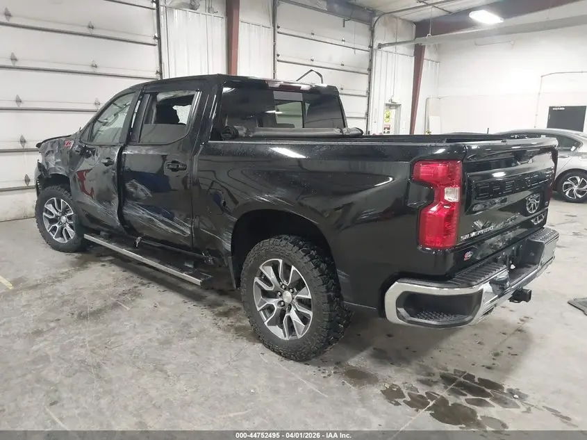 2024 CHEVROLET SILVERADO 1500 4WD  SHORT BED LT