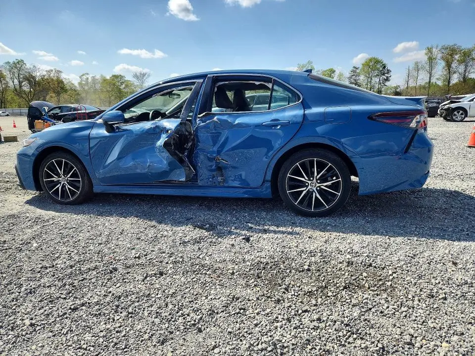 2023 TOYOTA CAMRY SE  
