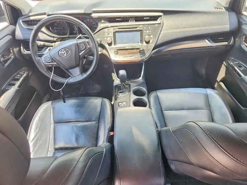 2016 TOYOTA AVALON XLE  