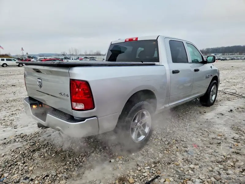 2014 RAM 1500 ST  