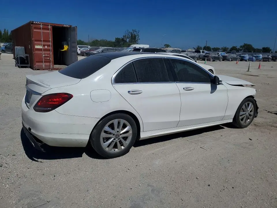 2020 MERCEDES-BENZ C 300  
