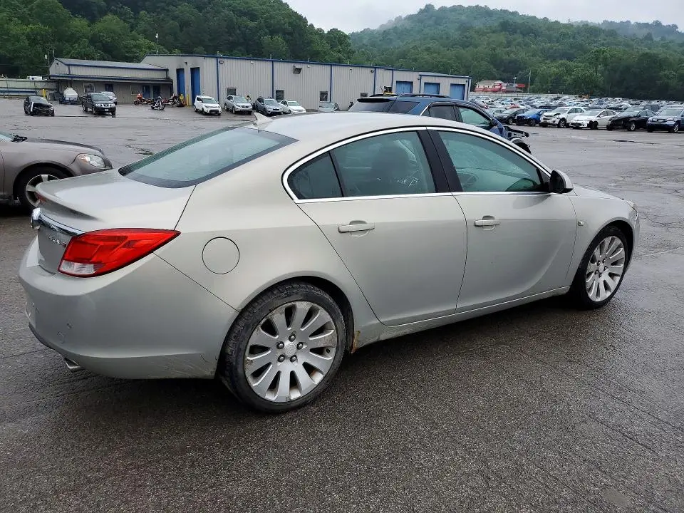 2011 BUICK REGAL CXL  