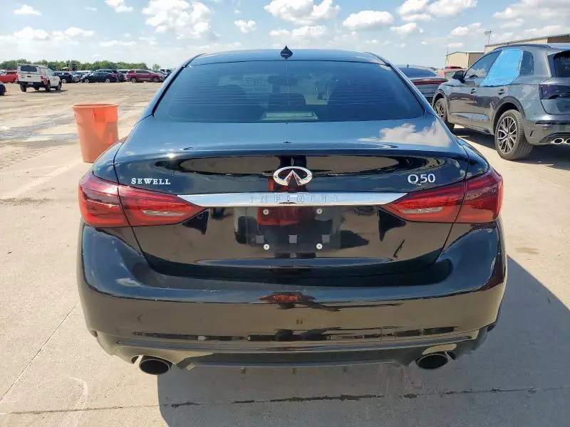 2018 INFINITI Q50 LUXE  