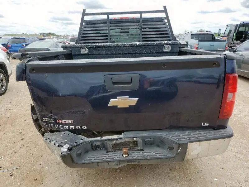 2011 CHEVROLET SILVERADO C1500 LS  